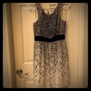 Maxandcleo Black and white pleated dress.